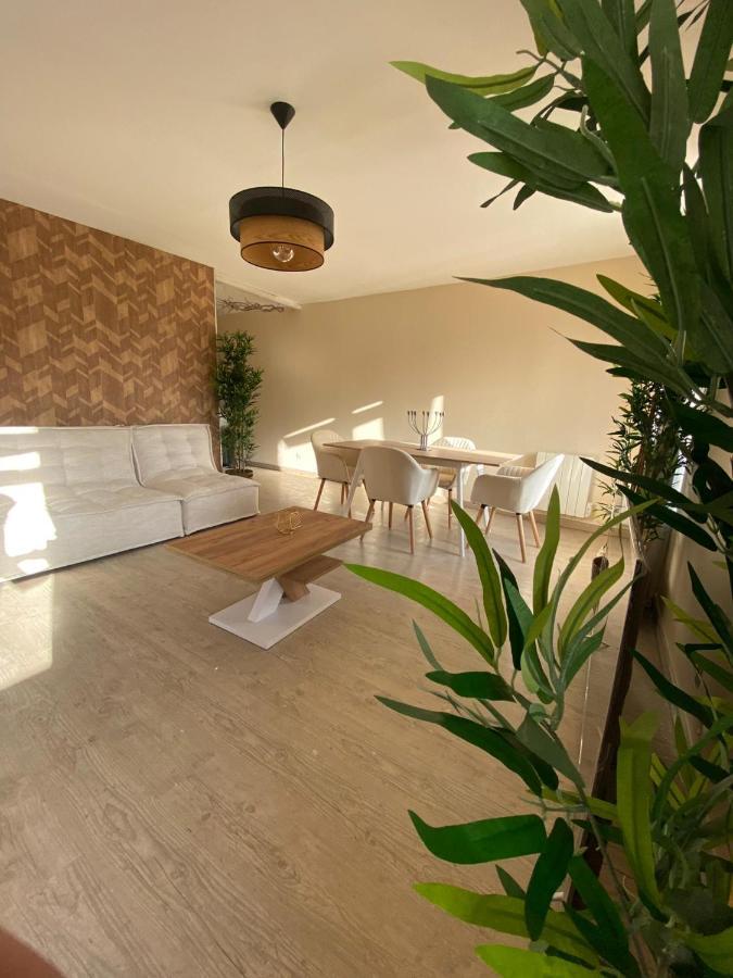 Capsule Cozy Apartment Raismes Exterior foto